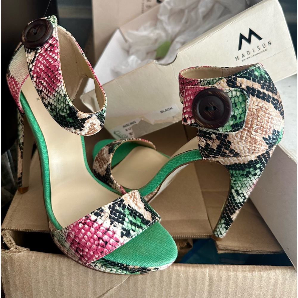 Madison Mutli colored high heels Size 8